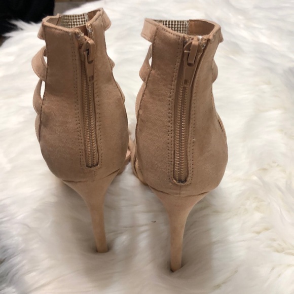 Lilian’s tan heels sz 10 with rhinestones 8.5 - Picture 4 of 7
